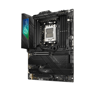 04. ASUS-ROG-Strix-X670E-F-Gaming-WiFi.png